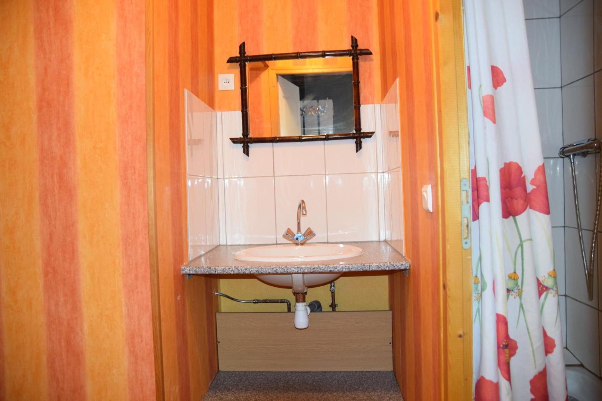 Vacance Conviviales Dans Les Vosges 8 Gites Ban-de-Sapt Room photo